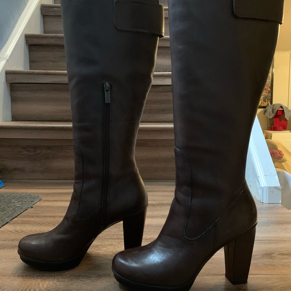 Never worn High heel boots